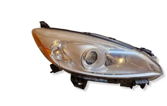 Mazda 5 Headlight/headlamp P9562