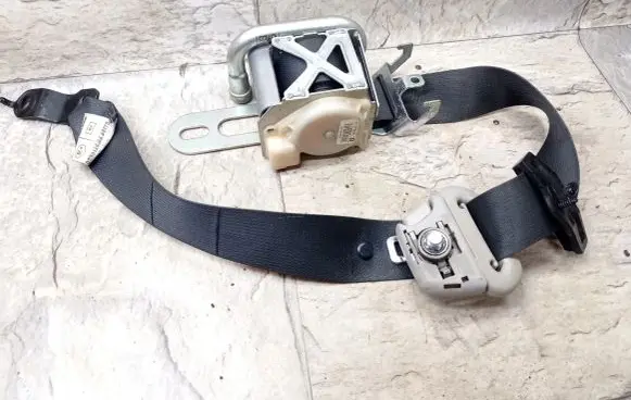 Chrysler 300 - 300C Front seatbelt 7025059922 P1AJ801DVAD 1AJ801DVAD