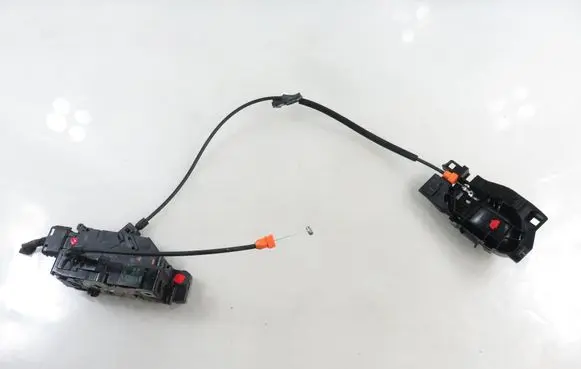 Citroen C4 I Picasso Rear door lock 24087816