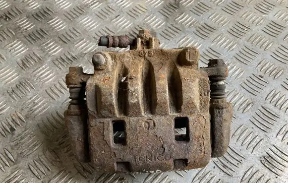 Subaru Forester SH Front brake caliper