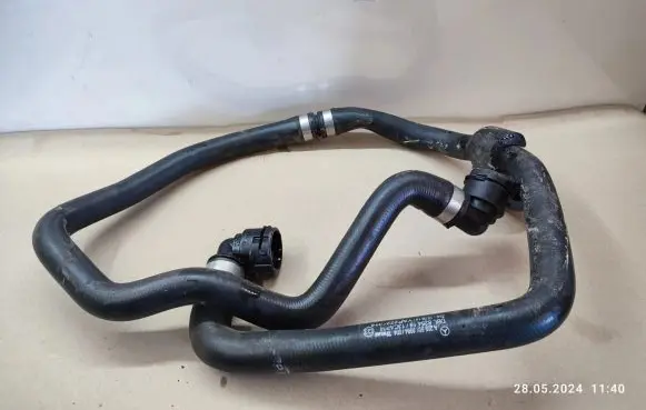 Mercedes-Benz C W205 Engine coolant pipe/hose A2055018984