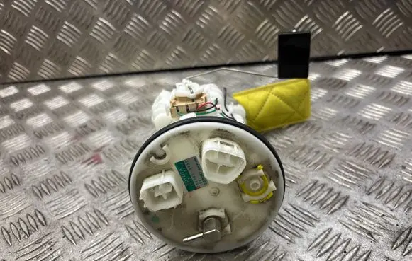 Lexus RX 450H In-tank fuel pump 7702048271