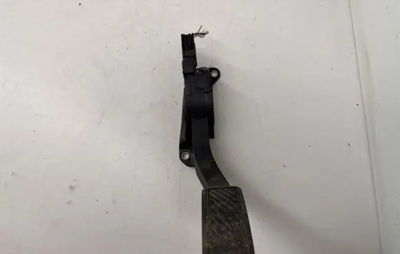 Ford Fiesta Accelerator throttle pedal 8V219F836AB
