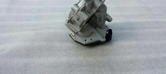 Mercedes-Benz E W212 EGR valve A6511400160