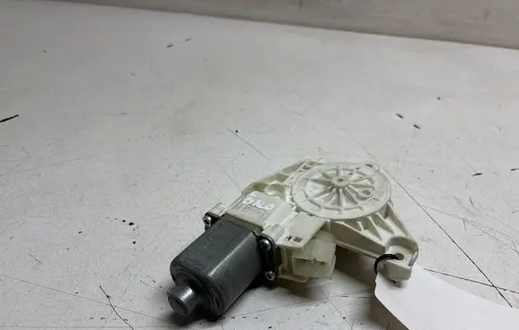 Mercedes-Benz ML W166 Rear door window regulator motor A1669060501