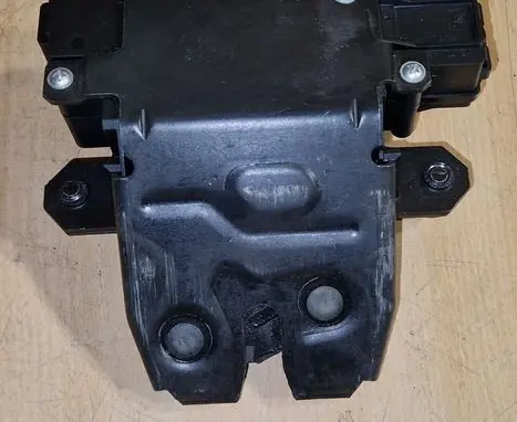 Volvo S40 Tailgate/trunk/boot lock/catch/latch 4N51F442A66AK