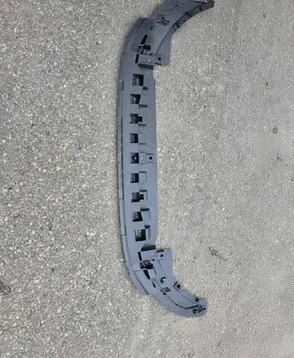 Front bumper lip