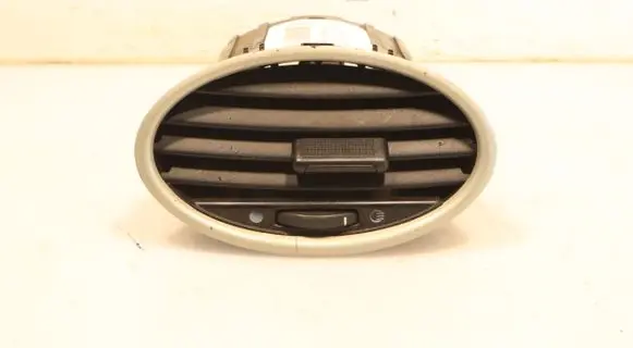 Ford Focus Dashboard side air vent grill/cover trim