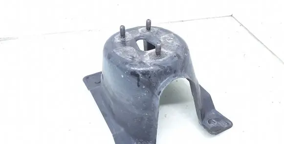Honda CR-V Spare wheel mounting bracket 