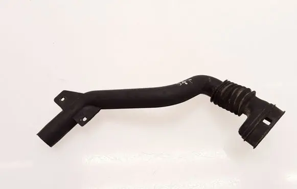 Peugeot 406 Breather hose/pipe 9628631180