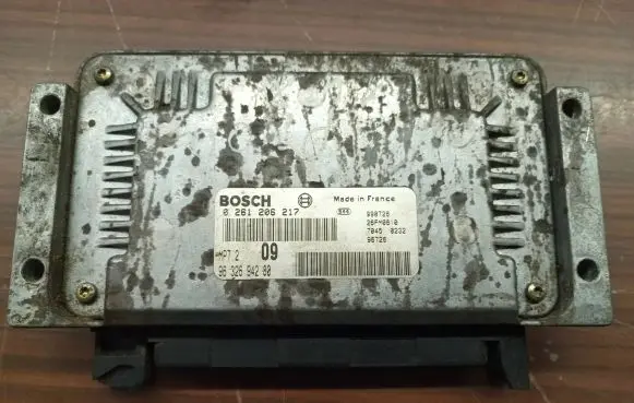 Peugeot 206 Engine control unit/module 0261206217 9632694280