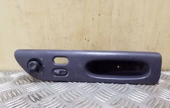 Renault Espace III Electric window control switch 7701686910 7700875674 7700875678