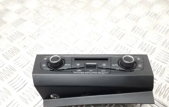 Audi A4 S4 B8 8K Climate control unit 8T2820043S