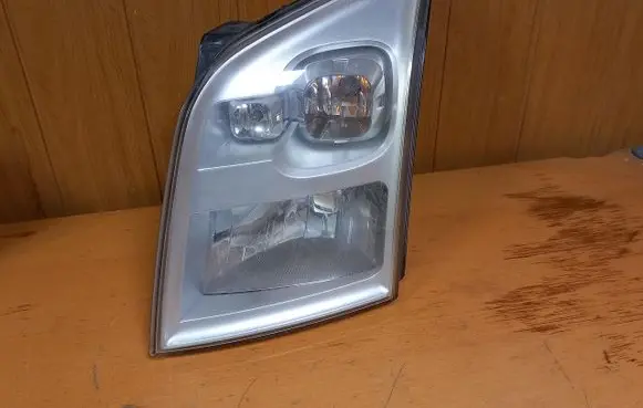 Ford Transit Headlight/headlamp 6C1113W030BD