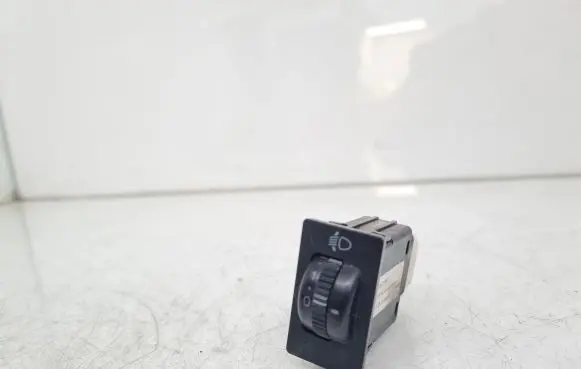 Headlight level height control switch