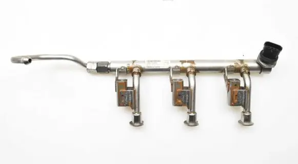 Ford Focus Fuel main line pipe CM5G9H487HB