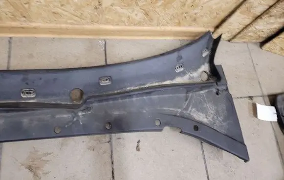 Jaguar S-Type Wiper trim 4R8354018A15