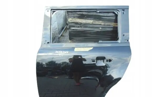 Land Rover Defender Rear door