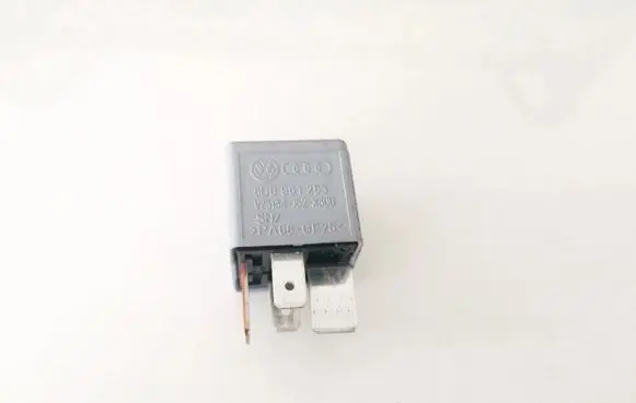Audi A4 S4 B6 8E 8H Other relay 8d0951253 v23134-j52-x300