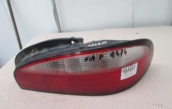 KIA Clarus Rear/tail lights