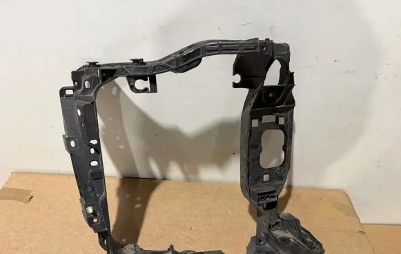 Porsche Macan (95B) Radiator support slam panel 95B805594