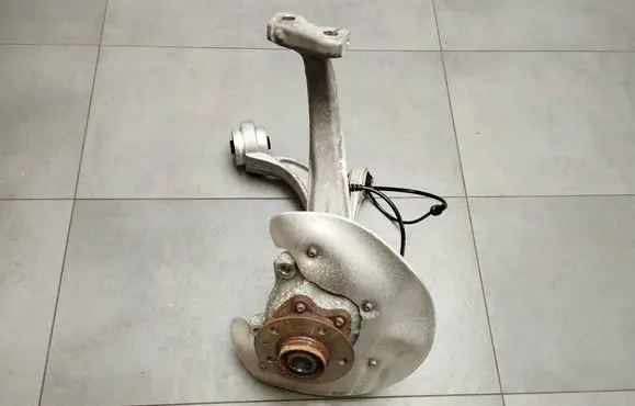Audi A7 S7 4G Front wheel hub spindle knuckle 4G0407242C