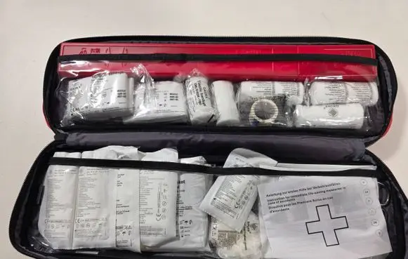 Tesla Model 3 First aid kit P1475076-00-C