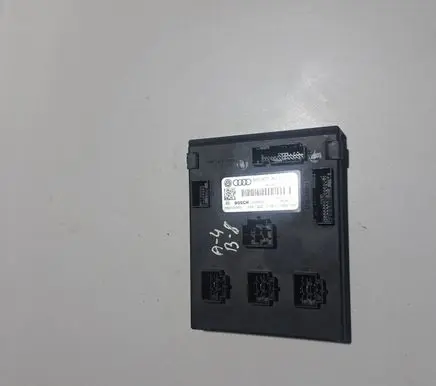 Audi A4 S4 B8 8K Comfort/convenience module 8K0907063K 06030001