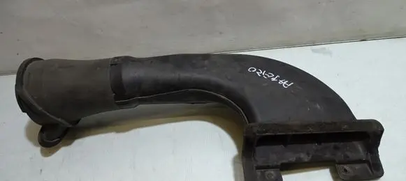 Mitsubishi Pajero Air intake hose/pipe MR404731