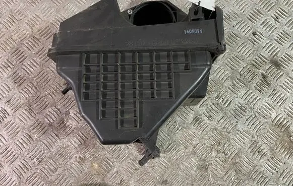 KIA Sportage Air filter box 28110D3200