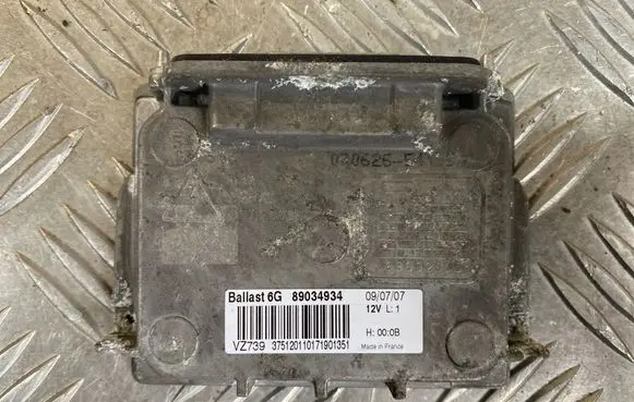 Renault Laguna III Headlight ballast module Xenon 89034934 VZ739 37512011017190135