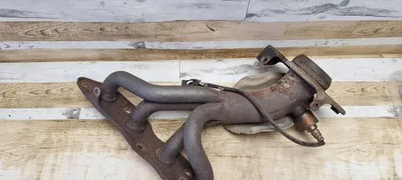 Toyota Prius (NHW20) Exhaust manifold