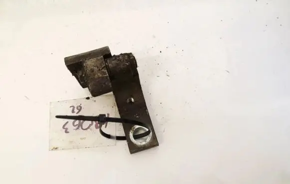 Front door upper hinge