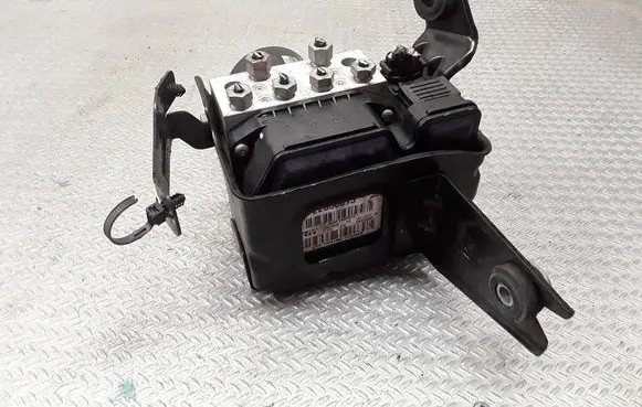 Opel Insignia A ABS Pump 22838815 16817028