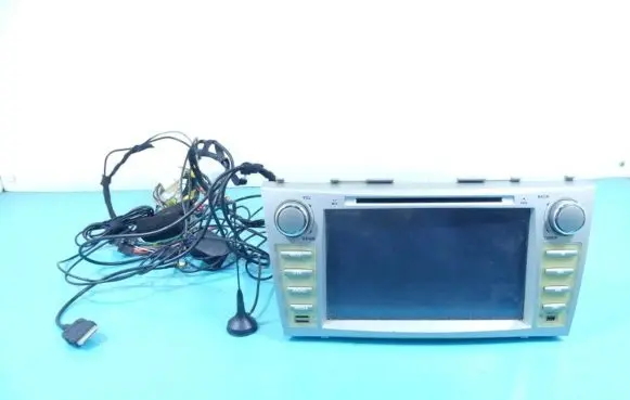 Radio/CD/DVD/GPS head unit