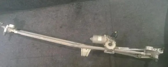 Opel Zafira B Front wiper linkage and motor 146051205 13145558