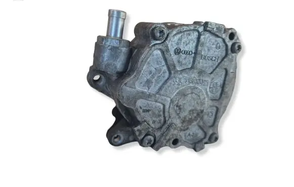 Audi A3 S3 8P Vacuum pump 03L145100