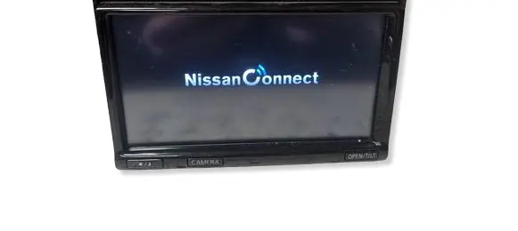 Nissan Leaf I (ZE0) Radio/CD/DVD/GPS head unit 259154NR4A 104502000831 QY8212