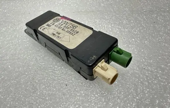 Volkswagen Touareg I Aerial antenna amplifier 7L6035552B AM756 VW756