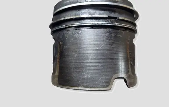 BMW 3 E90 E91 Piston N47D20C