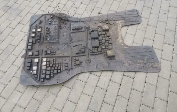 Peugeot 607 Engine splash shield/under tray 9629490180