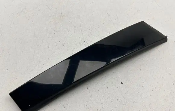 Volvo V40 Rear door glass trim molding 31391185