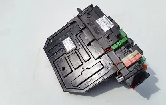 Mercedes-Benz CL C216 SAM control unit A2215451632 A2215404650 05022150