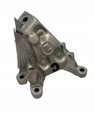 BMW 5 G30 G31 G38 Engine mounting bracket 22116870754
