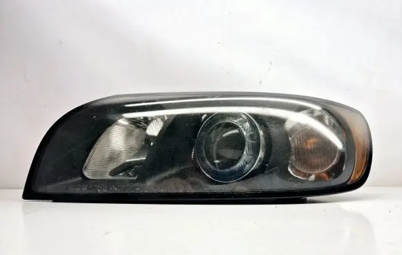 Volvo V50 Headlight/headlamp 30678902 0301198271