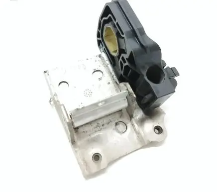 Radiator support slam panel bracket