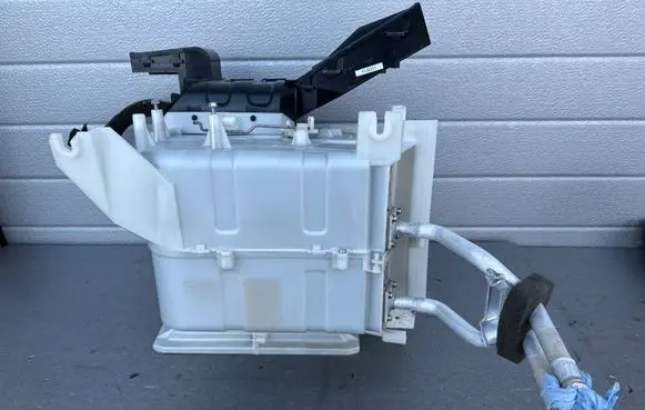Nissan Patrol Y61 Interior heater climate box assembly 27110VB311