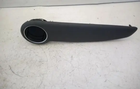 Hyundai i10 Dashboard air vent grill cover trim 