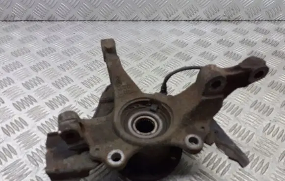 Opel Corsa D Front wheel hub spindle knuckle