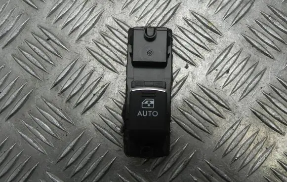 Subaru Outback (BS) Electric window control switch 83071AL621 T9589